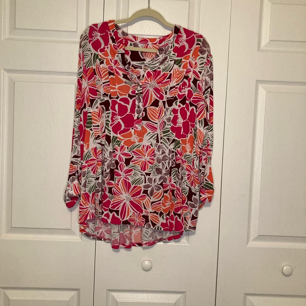 Kim Rogers Floral Top Size 1X